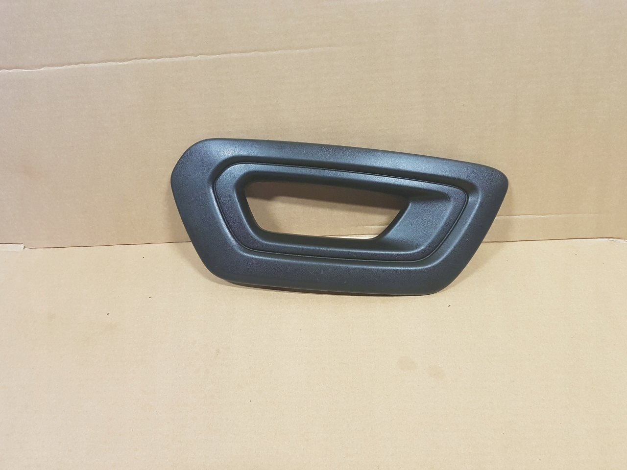 Ford Transit 2018-2021 Sis Far Çerçevesi Sol Ford Orjinal