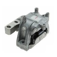 Volkswagen Caddy 2004-2010 Model Arası Sağ Motor Kulağı