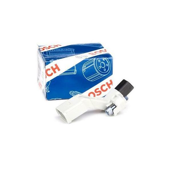 Volkswagen Passat 2005-2010 Model Arası Krank Devir Sensörü Bosch Marka